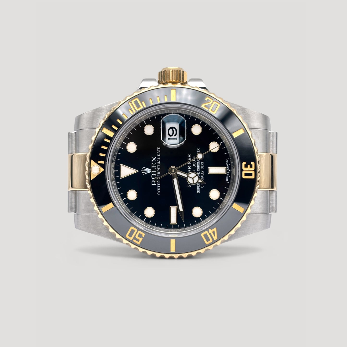 Mint Rolex Submariner Black Half Gold 40mm 116613LN