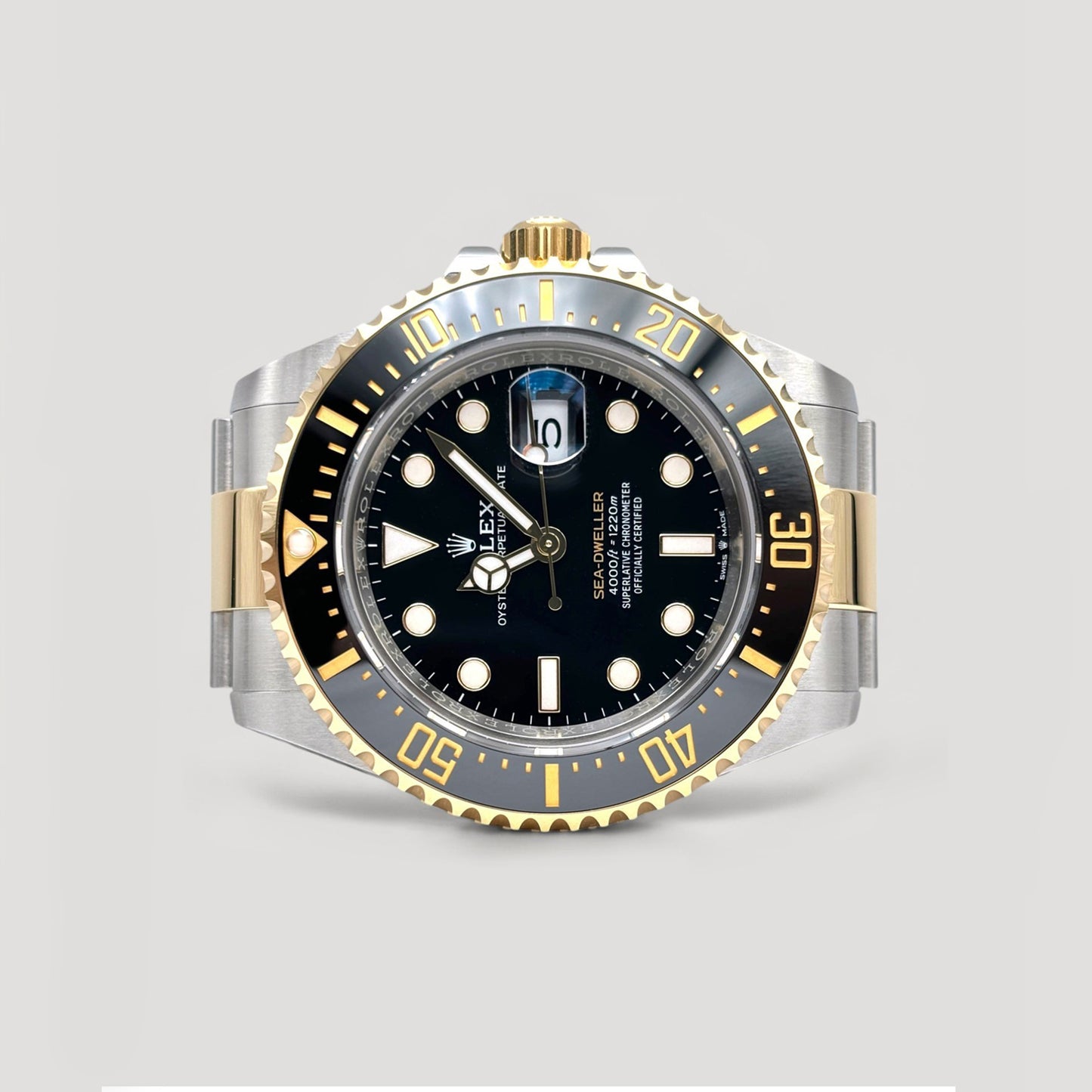 Mint Rolex Sea Dweller 43mm 126600
